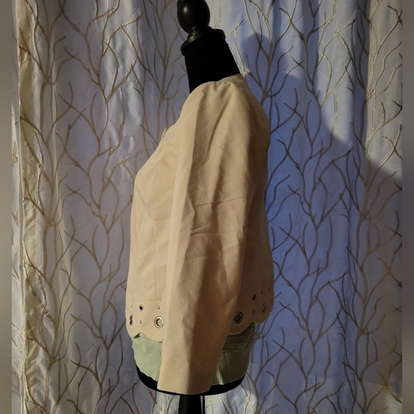 Roz & Ali Cream Jacket – Open-Front, Grommet Scalloped Hem, Size S - Picture 3 of 9